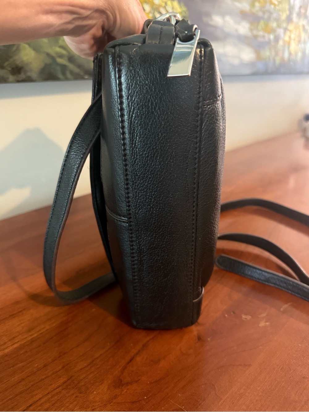 B. Makowsky Buttery Soft Black Leather Crossbody | Y2K | Minimalist | Adjustable - Picture 5 of 9